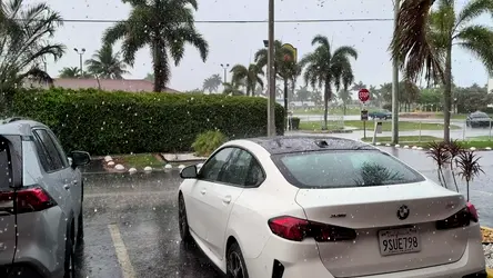 PXL_20250523_225057175.mp4